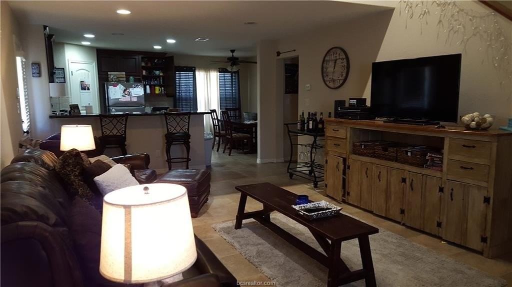 500 Macarthur St - Photo 4 of 17