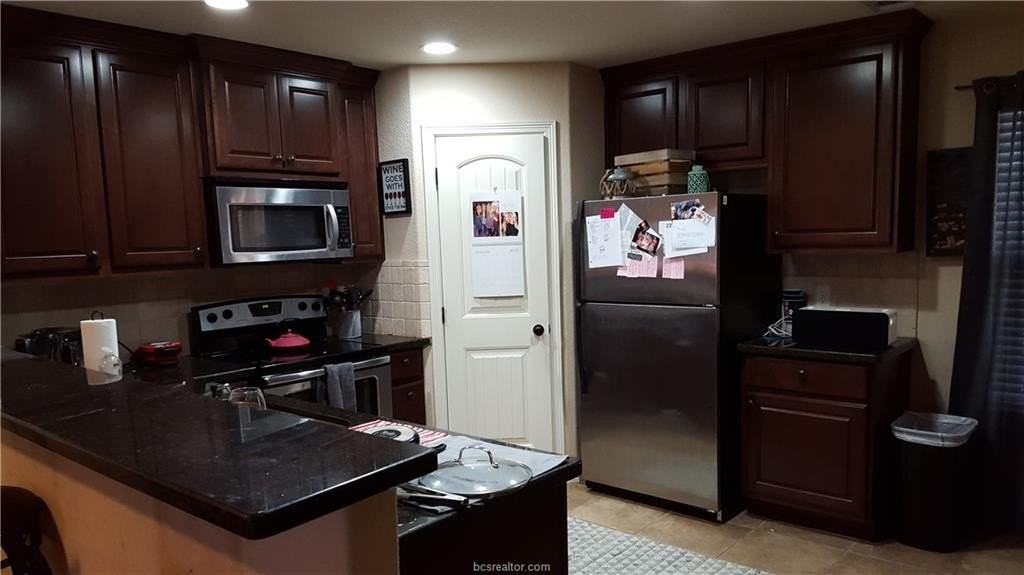 500 Macarthur St - Photo 5 of 17