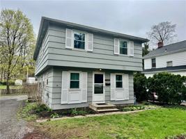 featured image of 214 E Spruce St