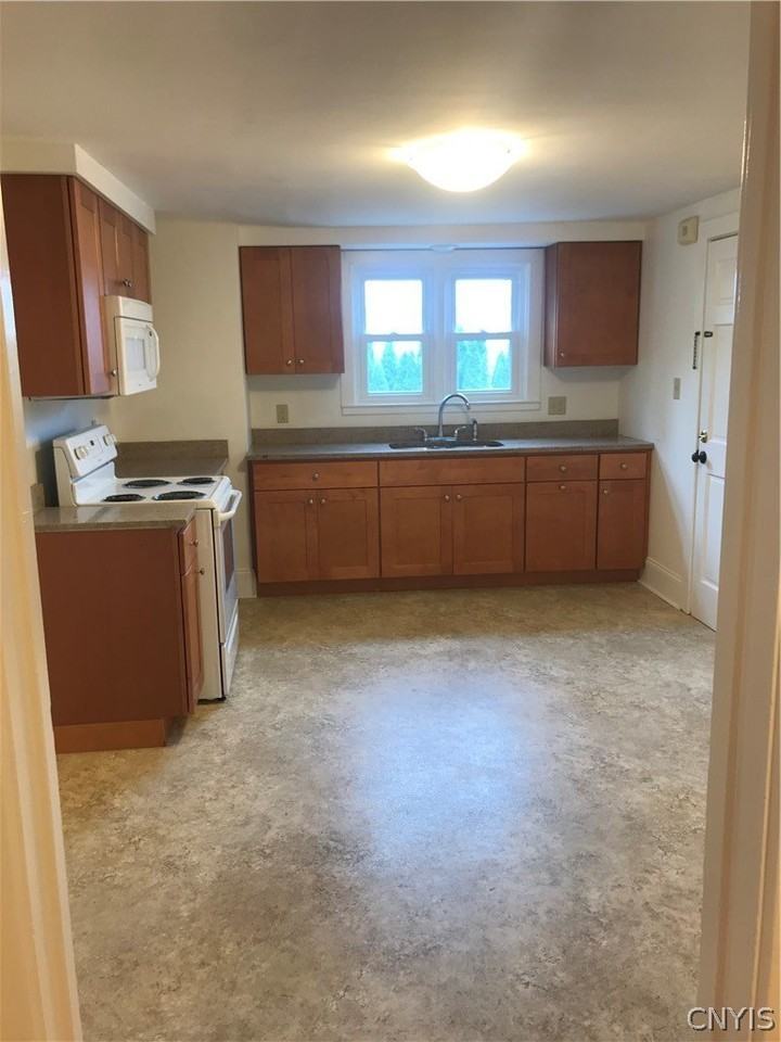 44 Westmoreland St - Photo 2 of 12