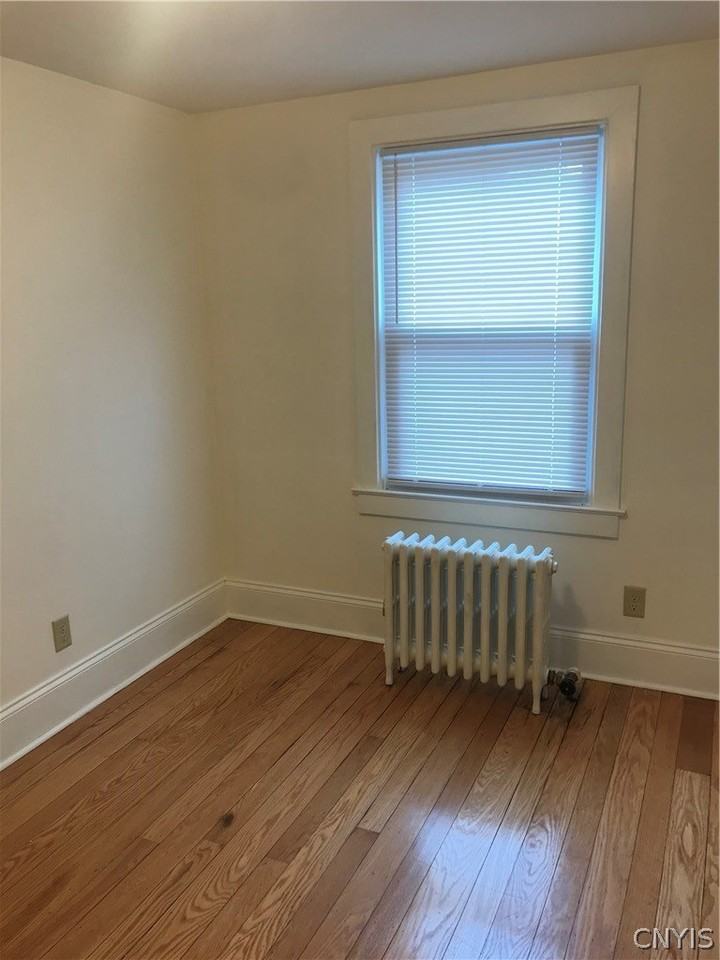 44 Westmoreland St - Photo 7 of 12