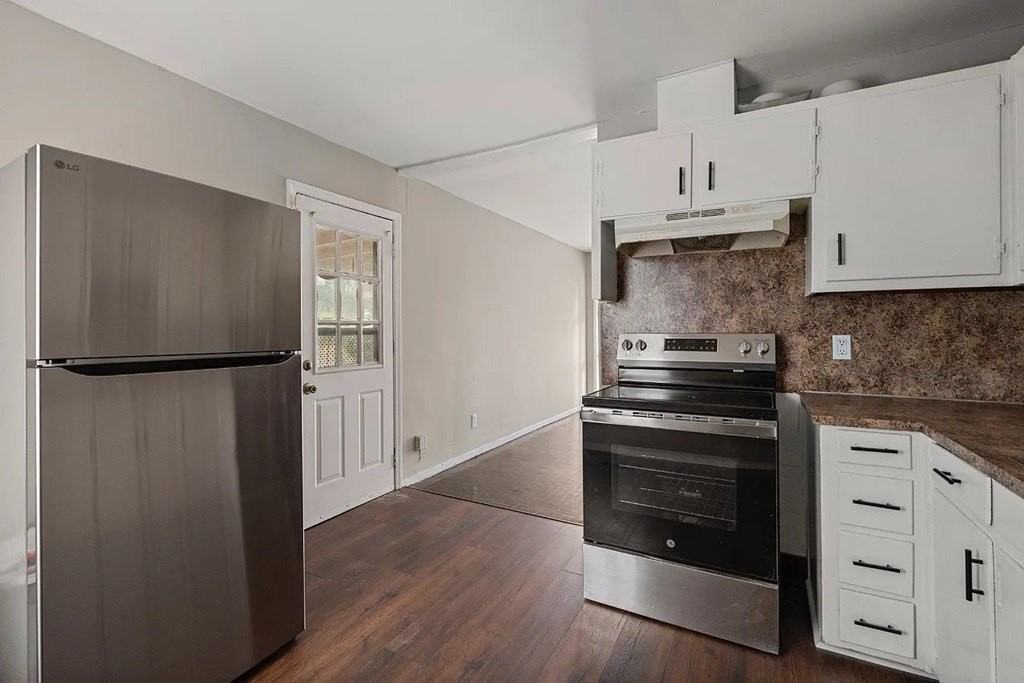 4647 Buckner St - Photo 7 of 14