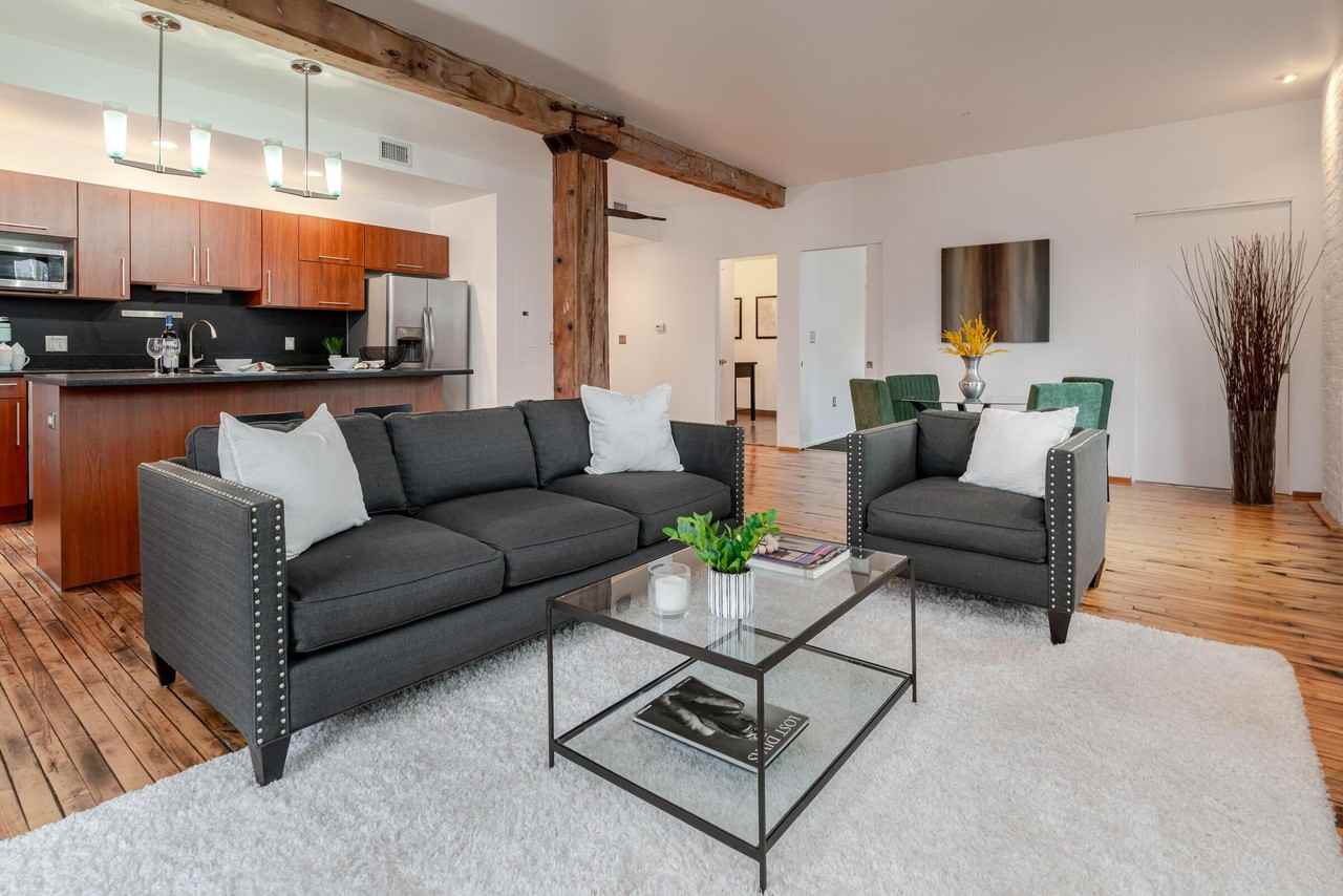 225 N 4th St #303 - Photo 7 of 40