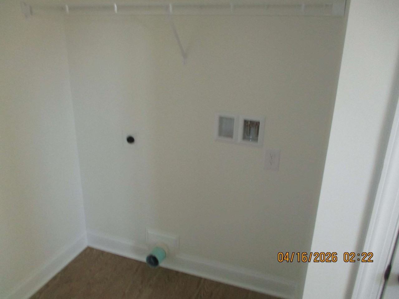 126 Chelmsford Ct - Photo 7 of 9