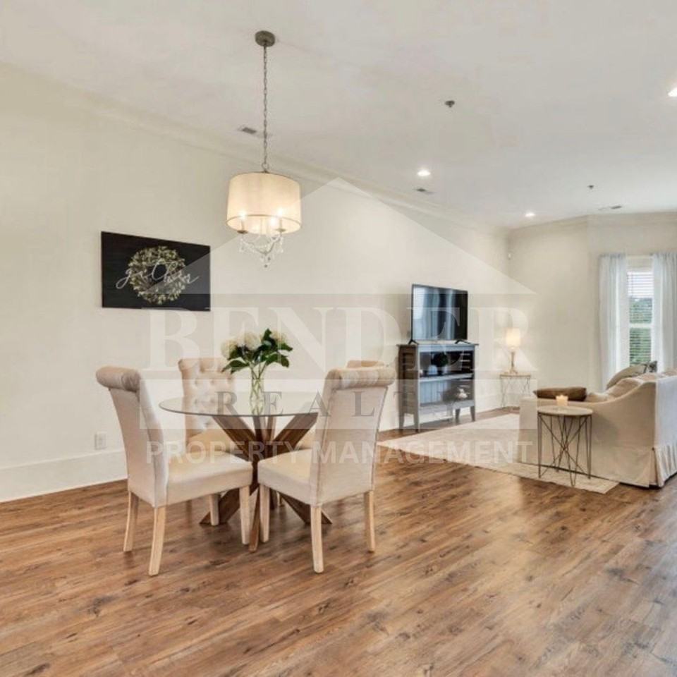 2405 Spring Creek Blvd Ne - Photo 4 of 9