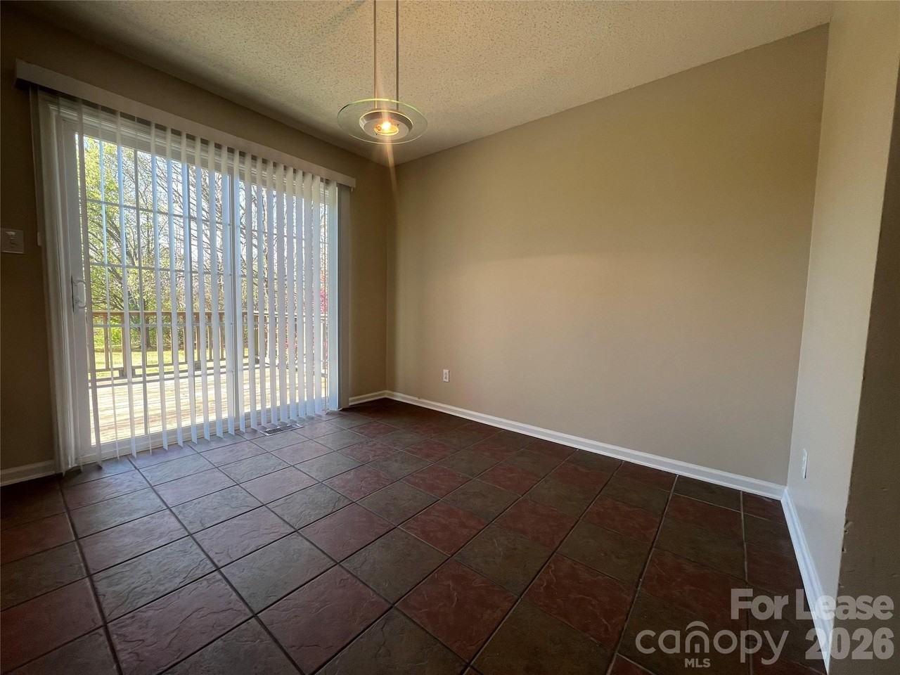 1369 Little Rd - Photo 3 of 12