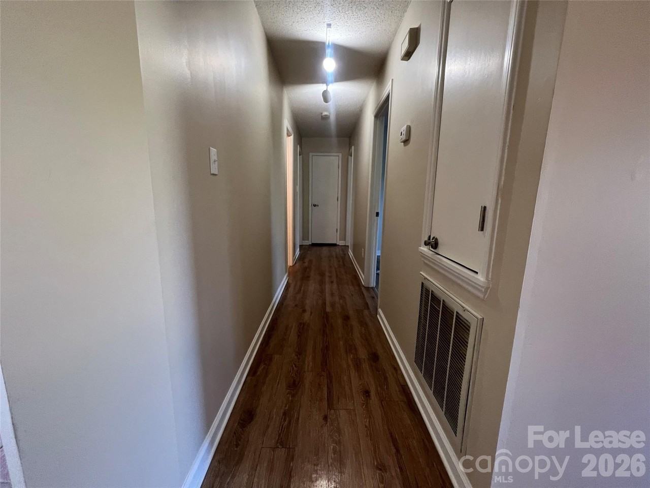 1369 Little Rd - Photo 5 of 12