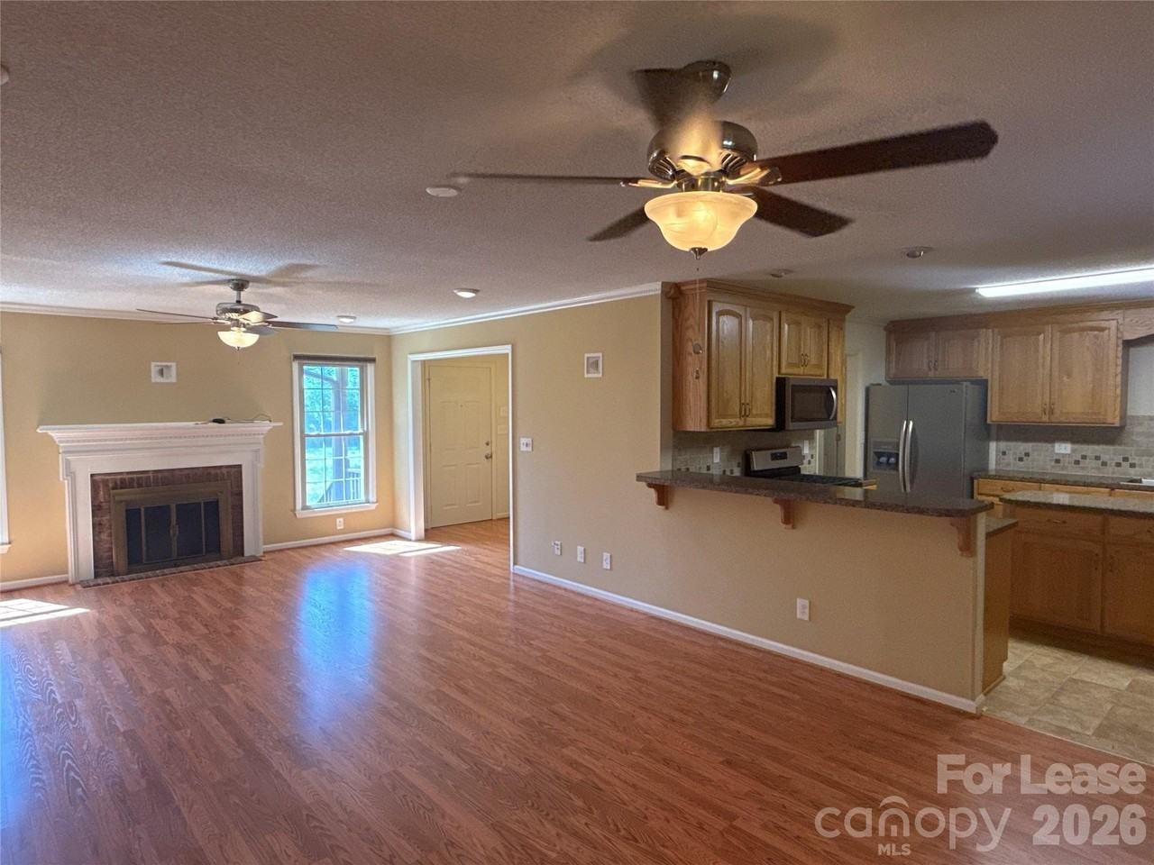 1131 Kendrick Rd - Photo 3 of 17