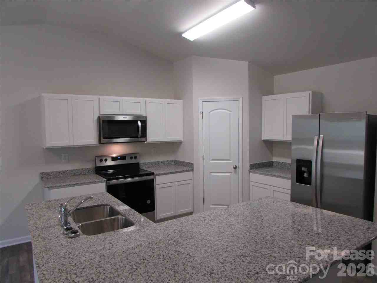 1385 Amberlight Cir - Photo 5 of 13