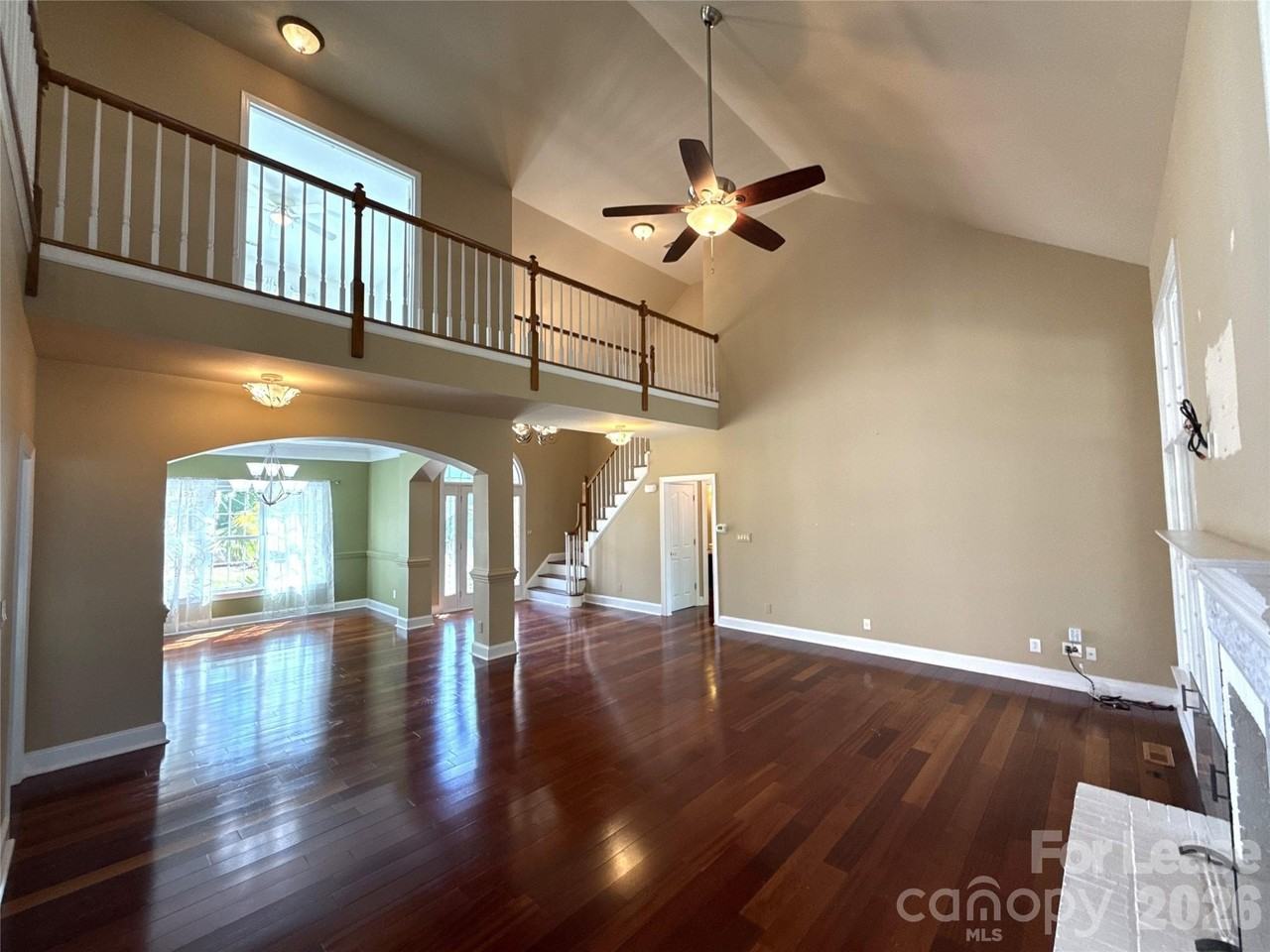 15816 Feeny Ct - Photo 3 of 34