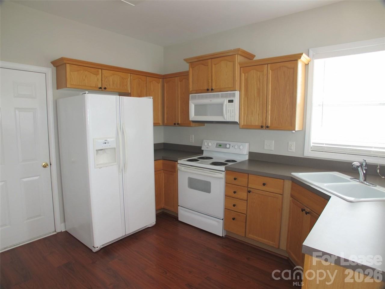 2004 Magna Ln - Photo 4 of 26