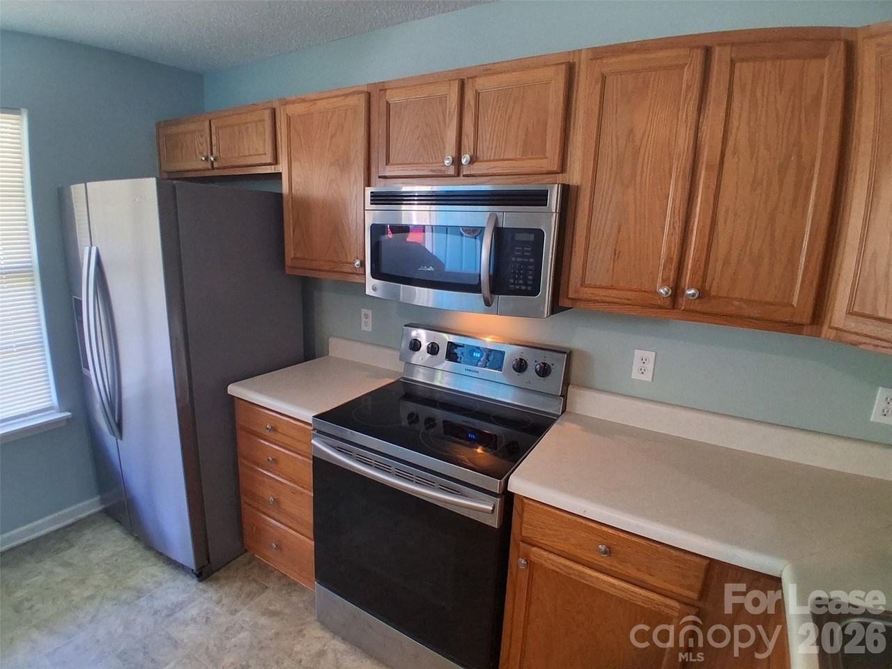 1786 Forest Side Ln - Photo 3 of 22