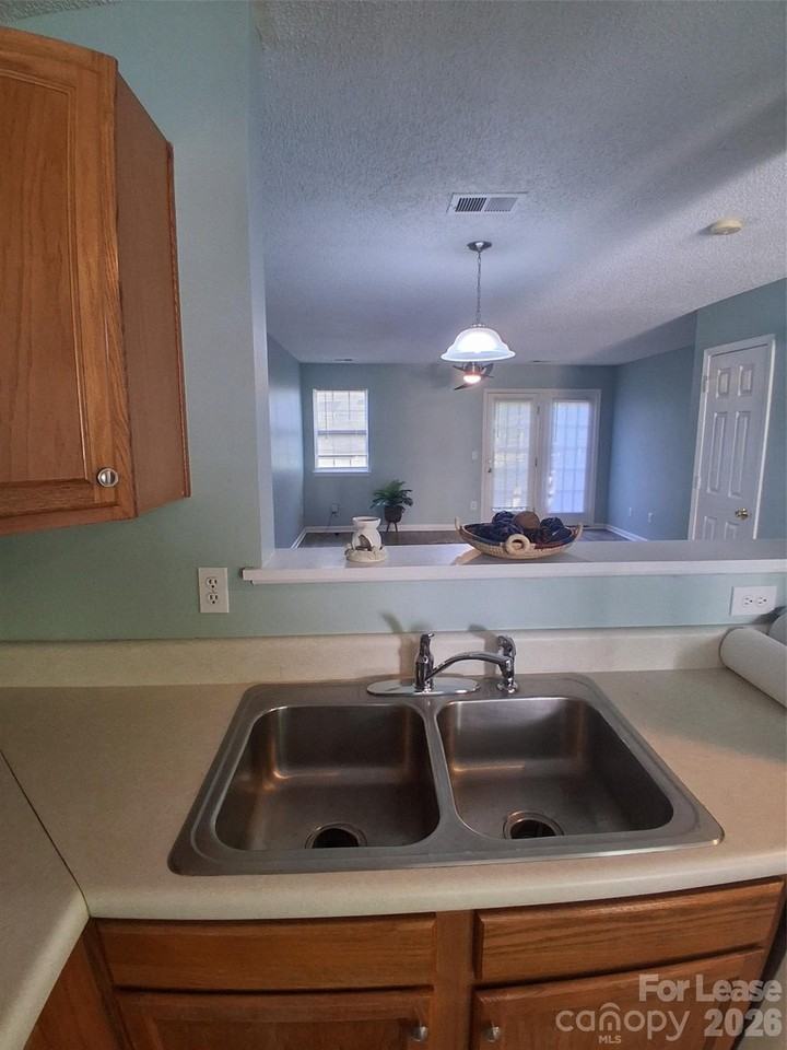 1786 Forest Side Ln - Photo 5 of 22