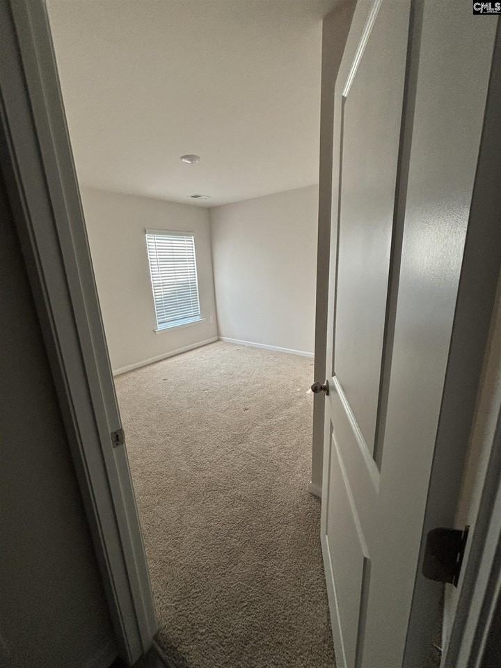 226 Carrington Dr - Photo 5 of 12