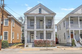 272 Coming St #C - Photo 1 of 1