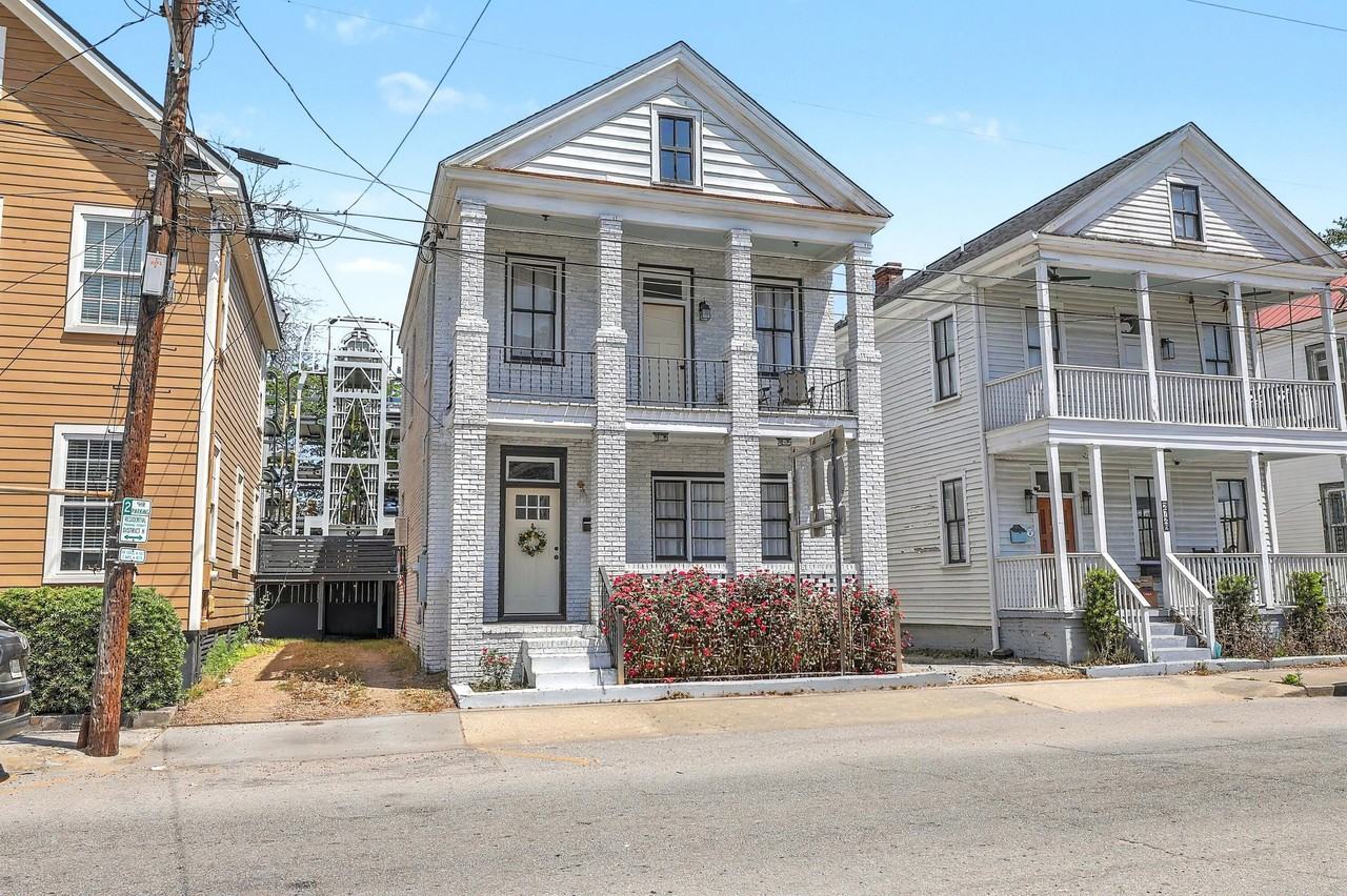 272 Coming St #C - Photo 3 of 37