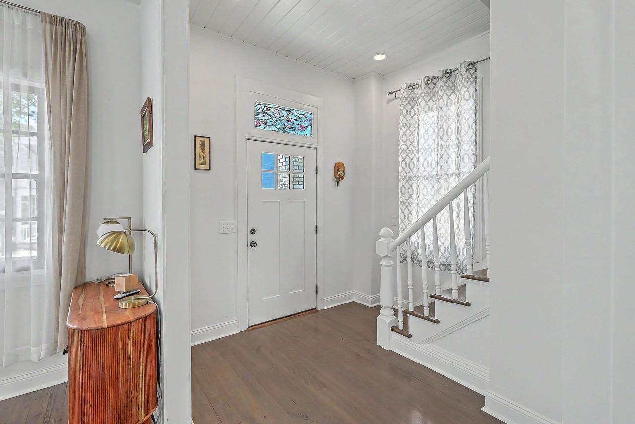 272 Coming St #C - Photo 6 of 37