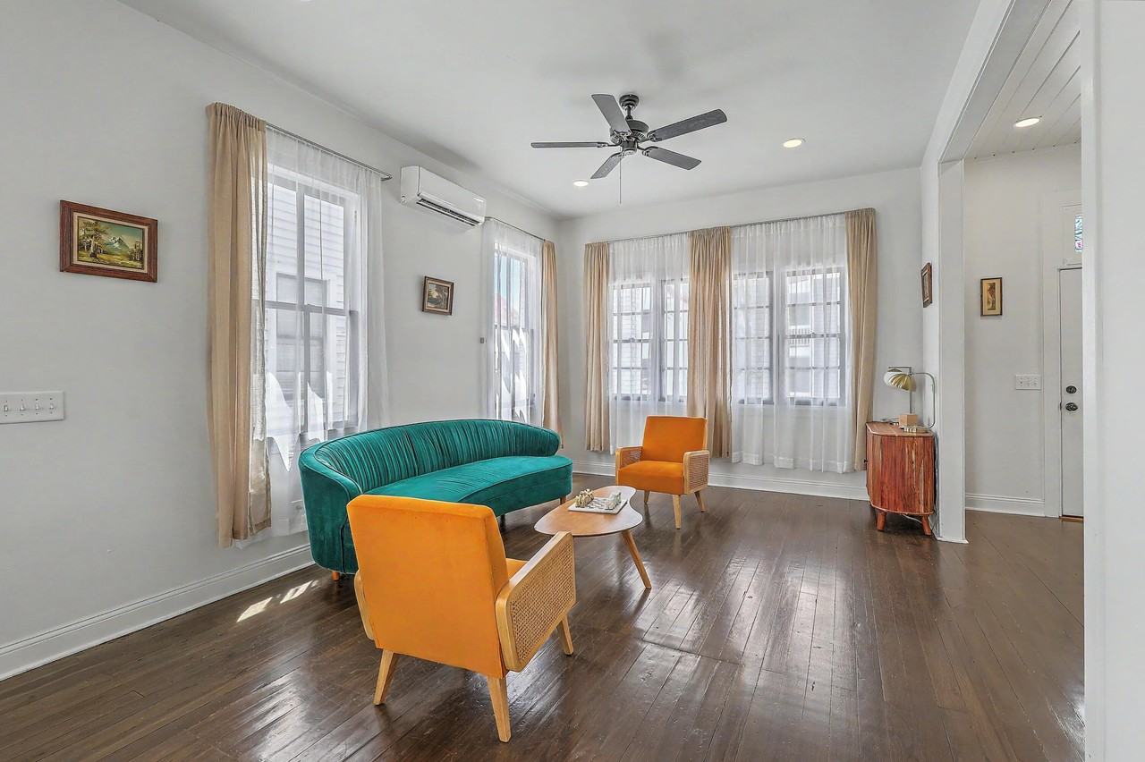 272 Coming St #C - Photo 7 of 37