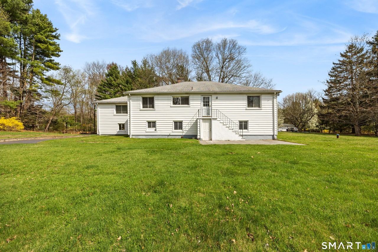 83 Jill Ln - Photo 2 of 28