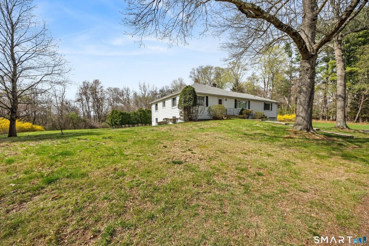 83 Jill Ln - Photo 3 of 28