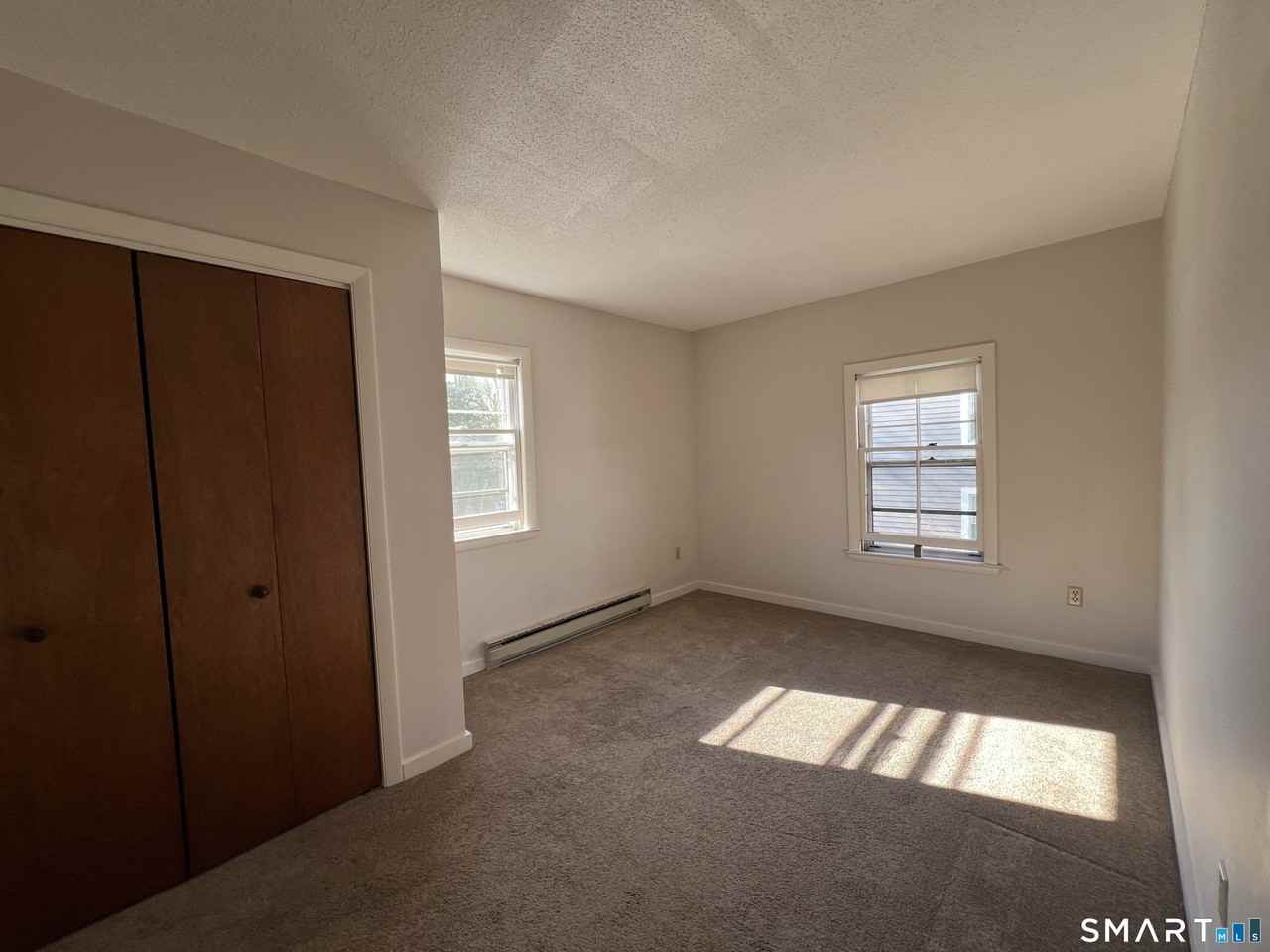 261 Broad St - Photo 6 of 6