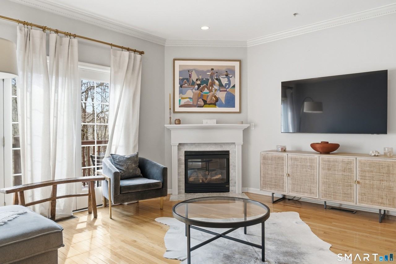 570 Danbury Rd #3 - Photo 3 of 16