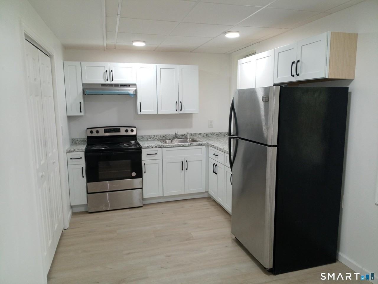 103 Hillside Ave - Photo 2 of 9