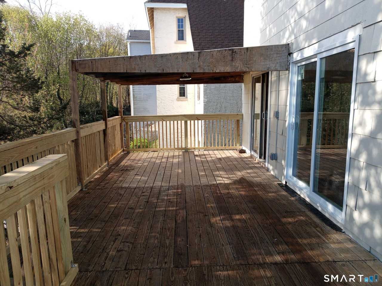 105 Hillside Ave - Photo 6 of 18