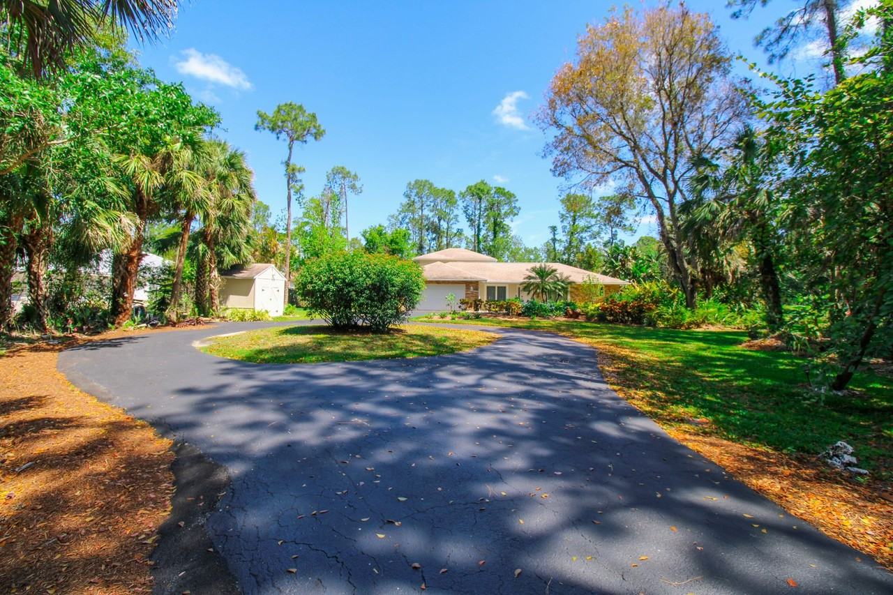 5095 Tallowood Way - Photo 4 of 50