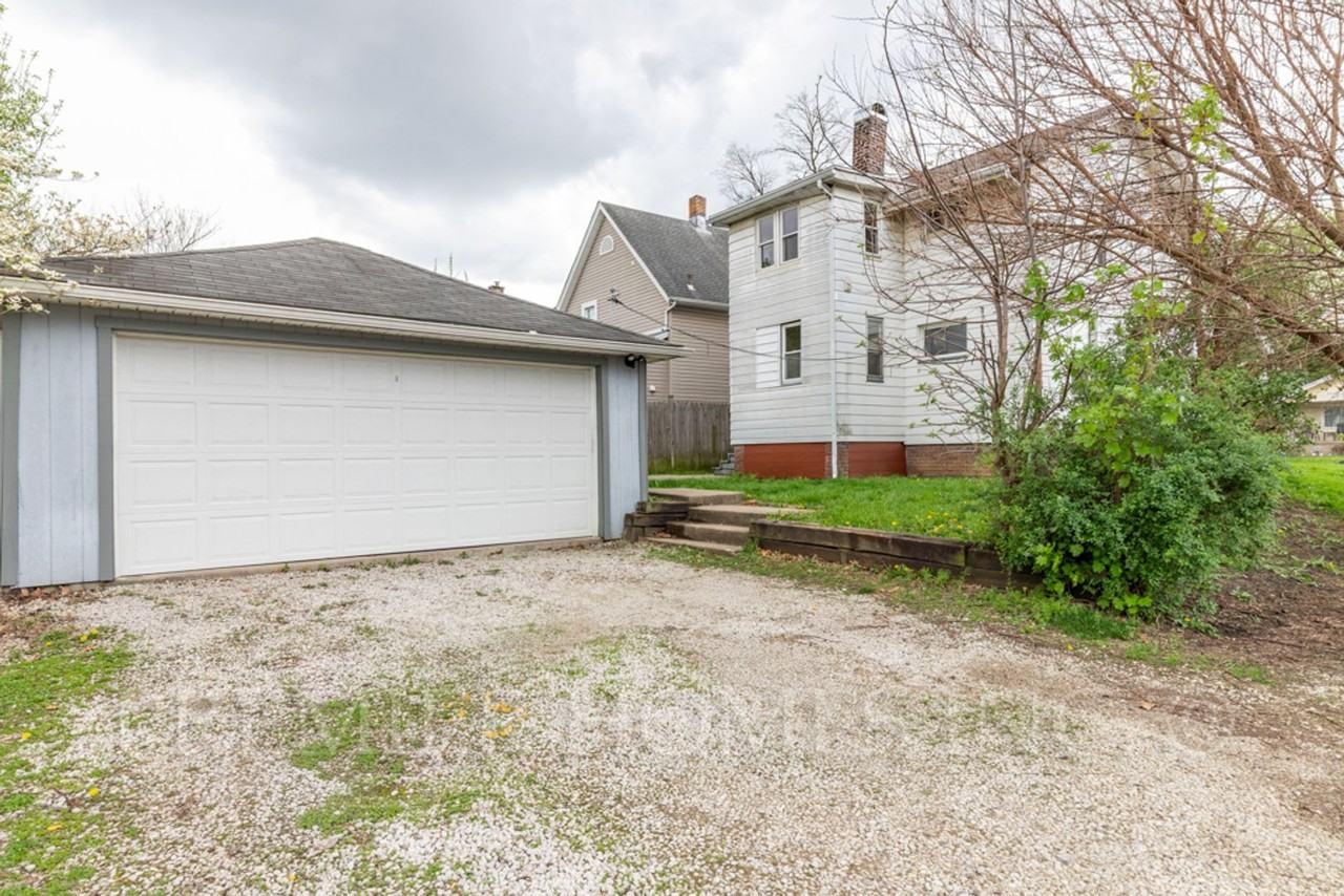 1000 Clarendon Ave Sw - Photo 3 of 20