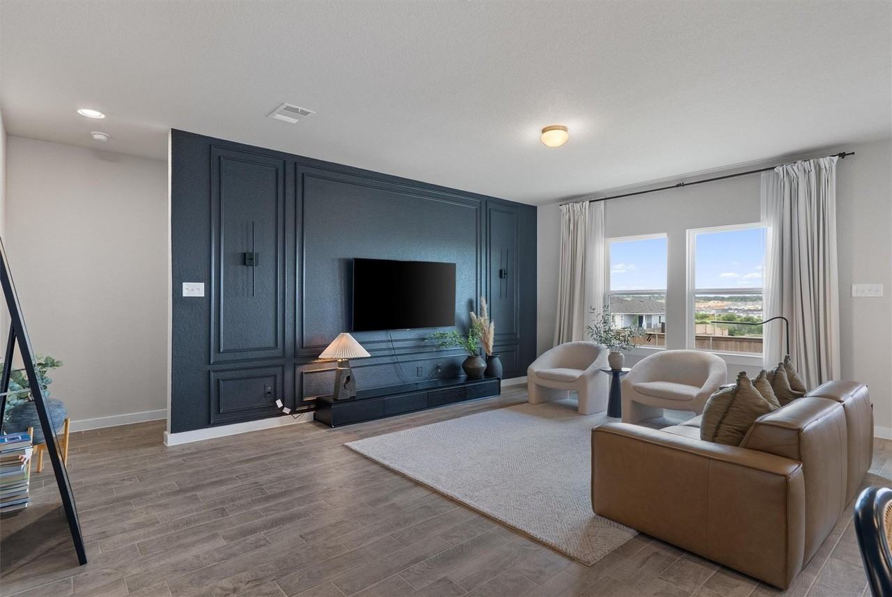 11620 Comano Dr - Photo 5 of 34