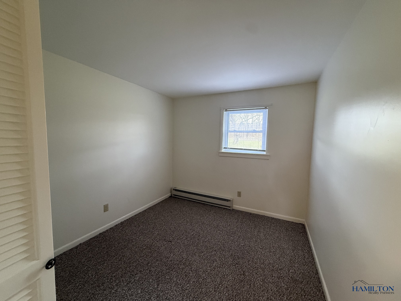 5227 English Ave - Photo 6 of 12