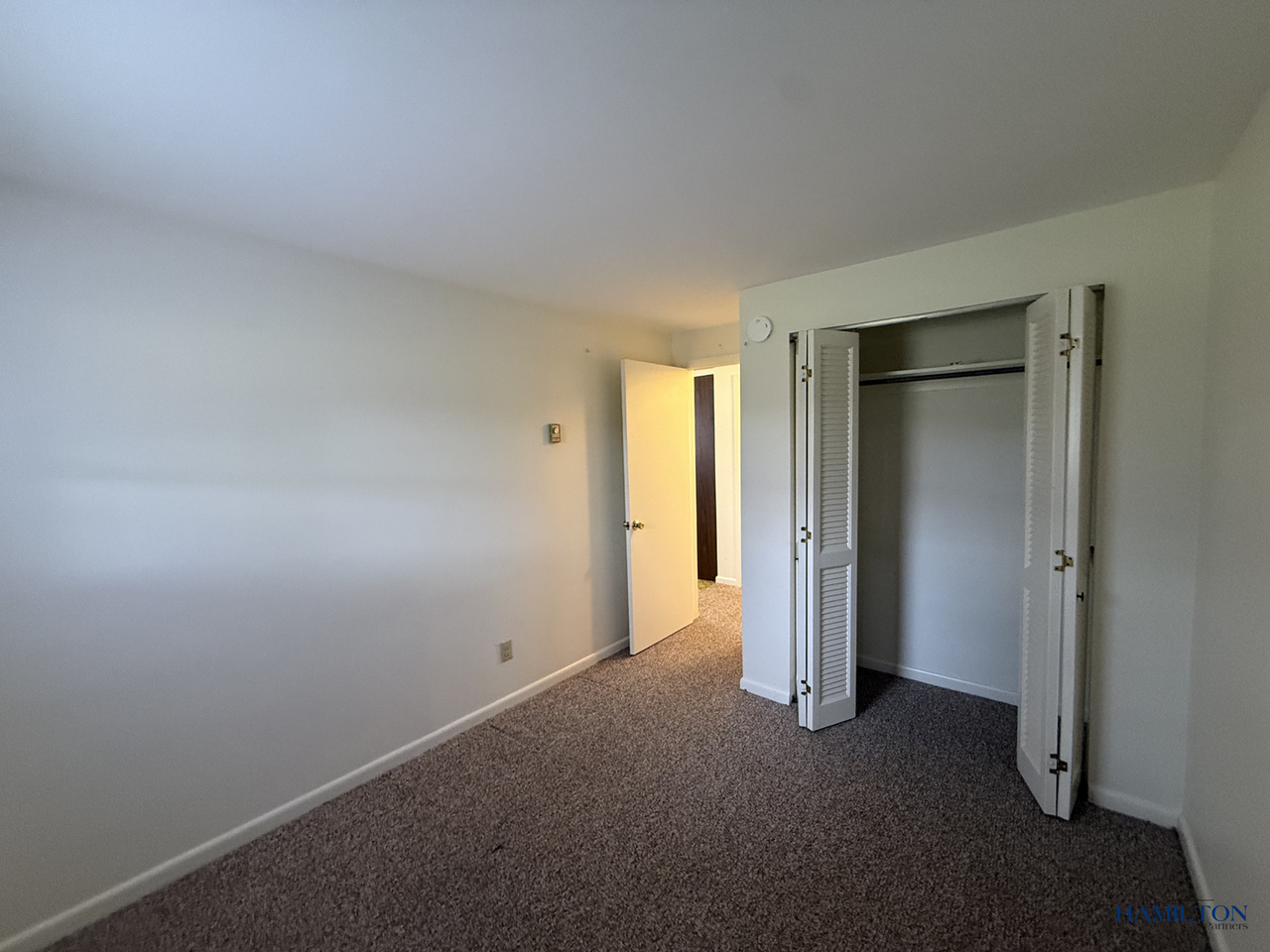 5227 English Ave - Photo 7 of 12