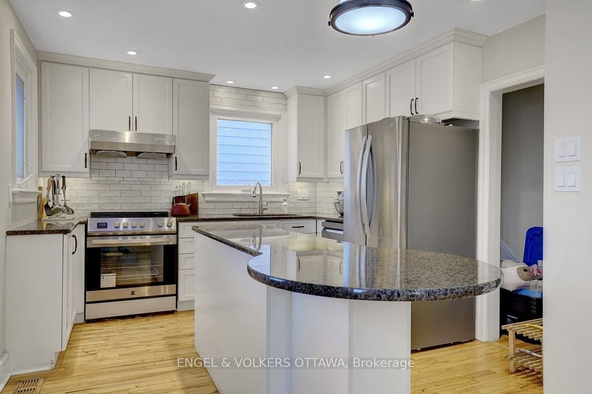 1838 Scott St - Photo 7 of 32