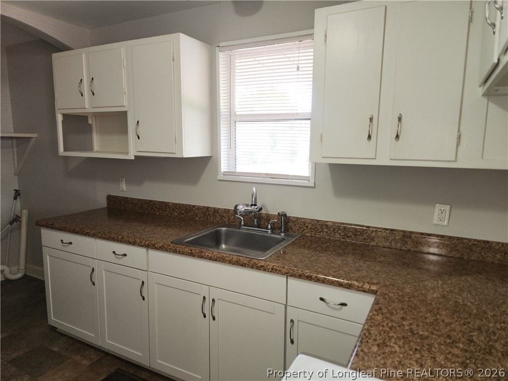 469 Mcbain Dr - Photo 6 of 11