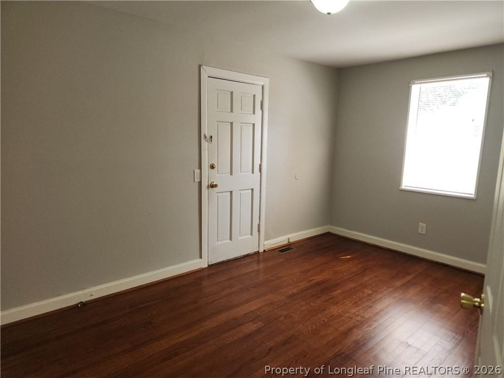 469 Mcbain Dr - Photo 7 of 11