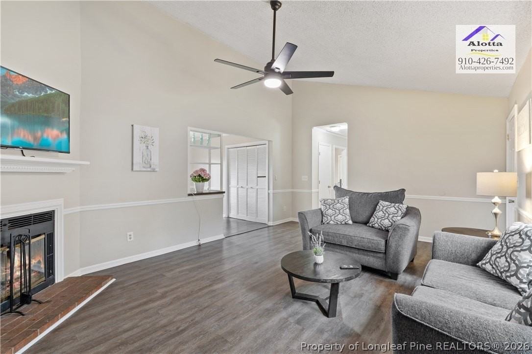 130 Girard Ave - Photo 6 of 22