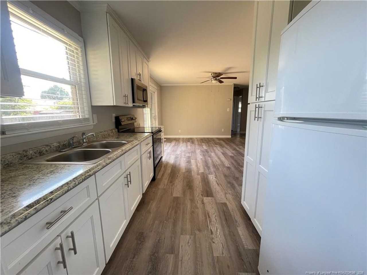 1927 Shiloh Dr - Photo 7 of 17