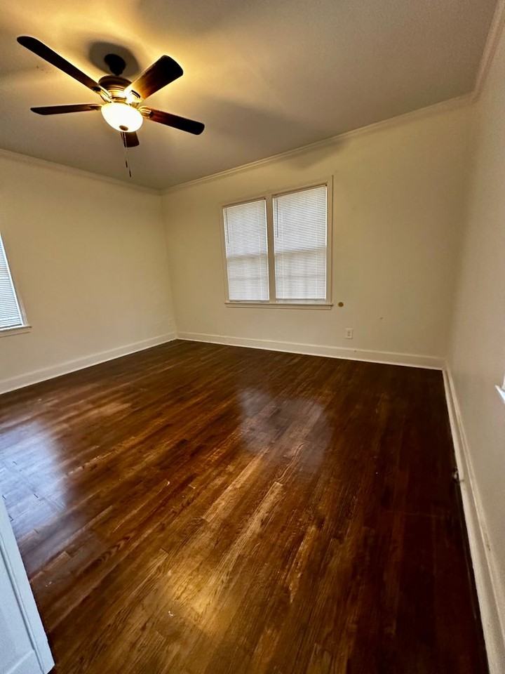 724 Meadowbrook Rd - Photo 6 of 15