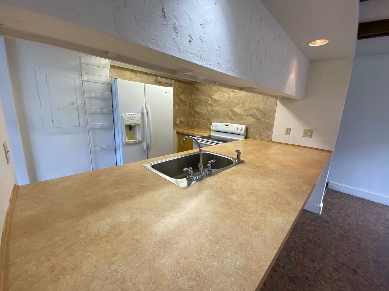 2010 Corner Lake Dr - Photo 3 of 13