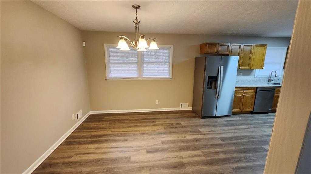 2109 Newgate Dr - Photo 3 of 14