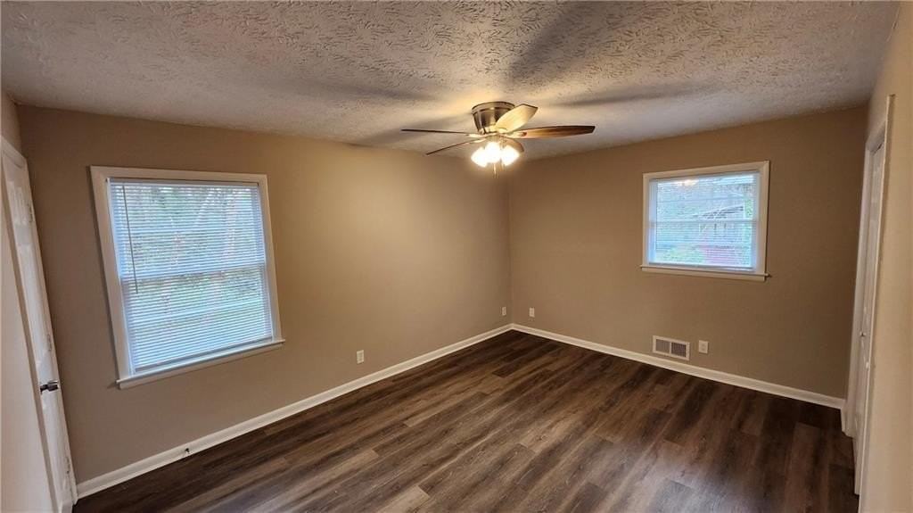 2109 Newgate Dr - Photo 7 of 14