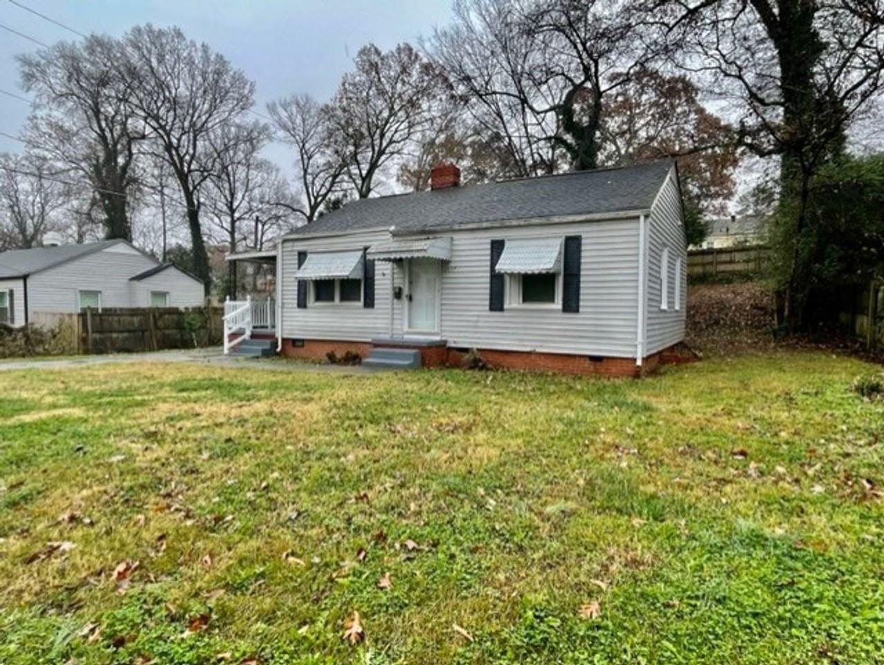 2627 Brentwood Pl - Photo 3 of 13