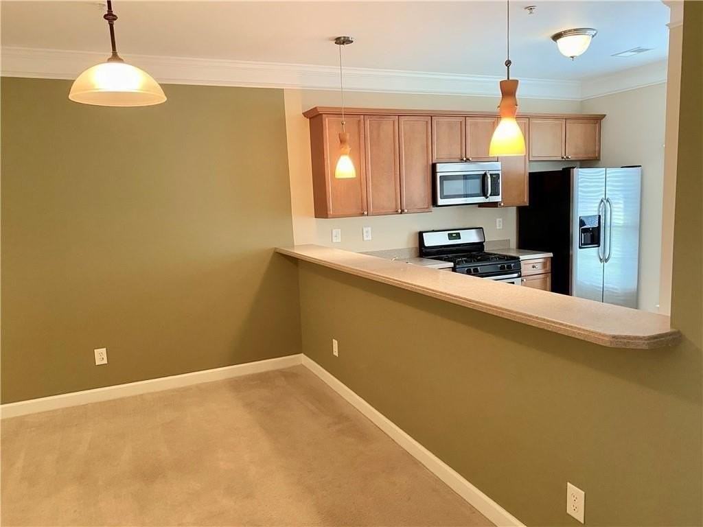 1214 Harris Commons Pl - Photo 4 of 14