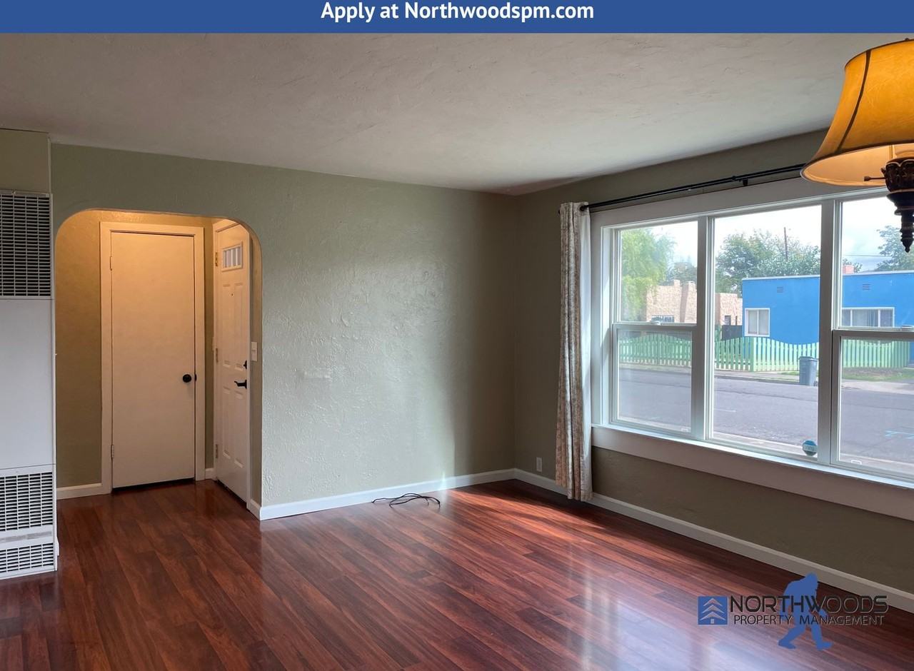 32 Lincoln St - Photo 3 of 20