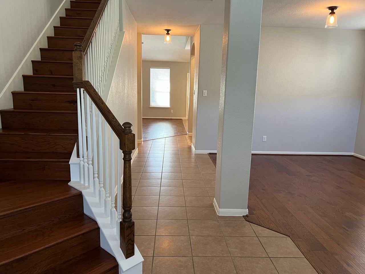 146 Woodlands Pkwy - Photo 4 of 50