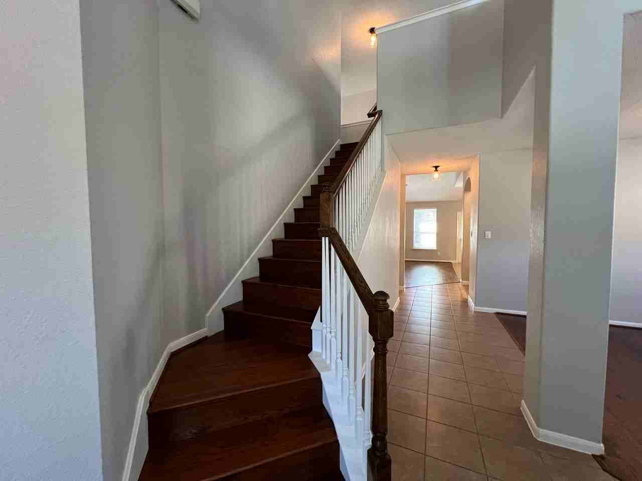 146 Woodlands Pkwy - Photo 7 of 50