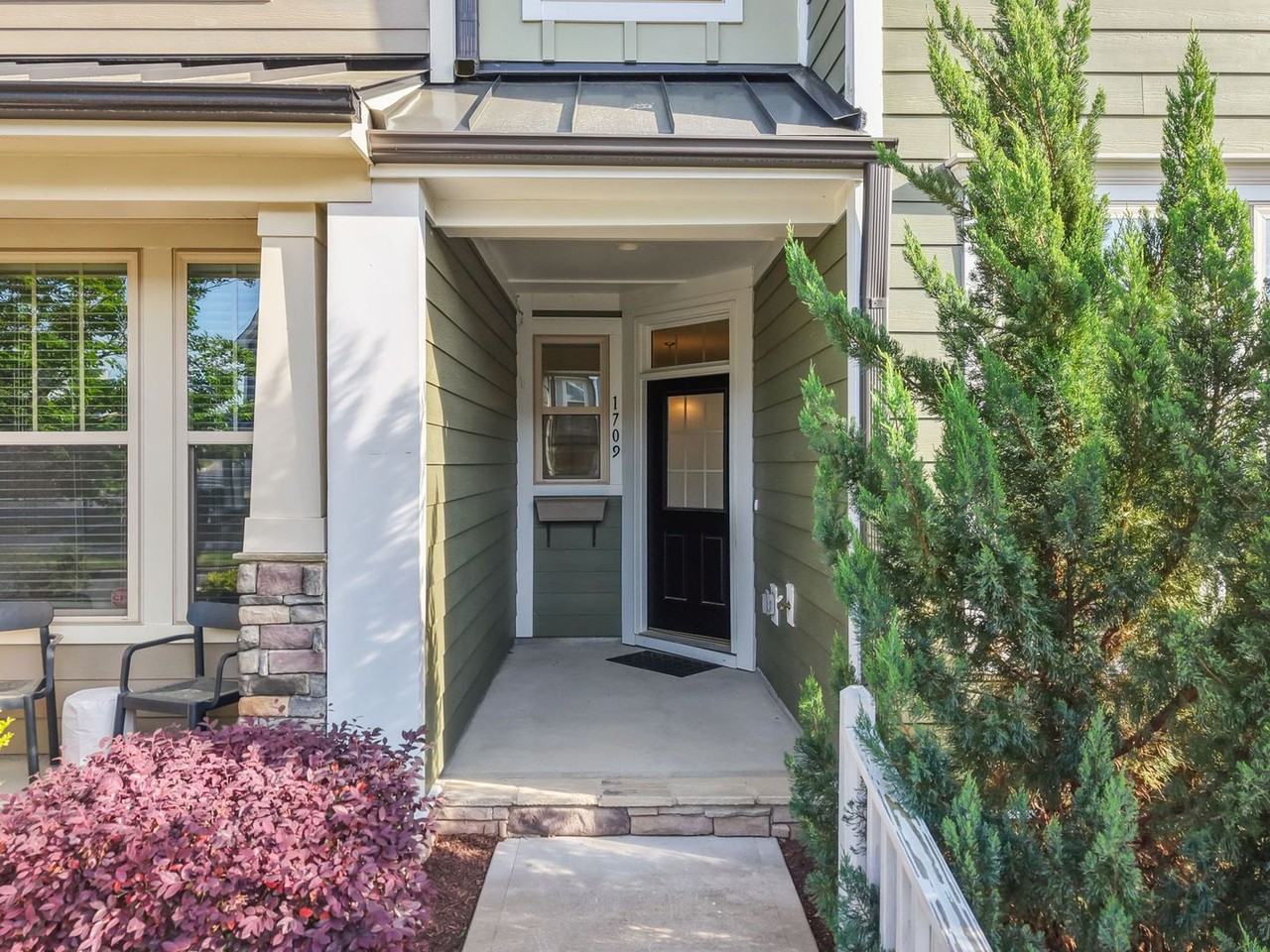 1709 Shady Oaks Dr - Photo 7 of 50