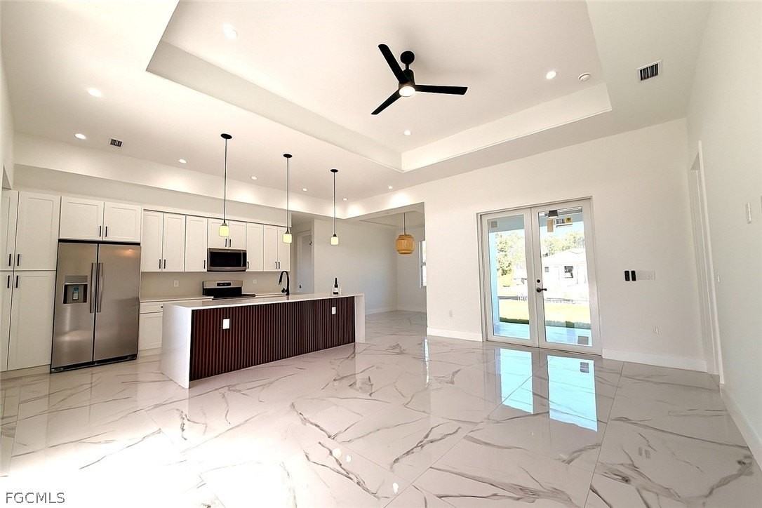 3400 69th St W - Photo 2 of 11