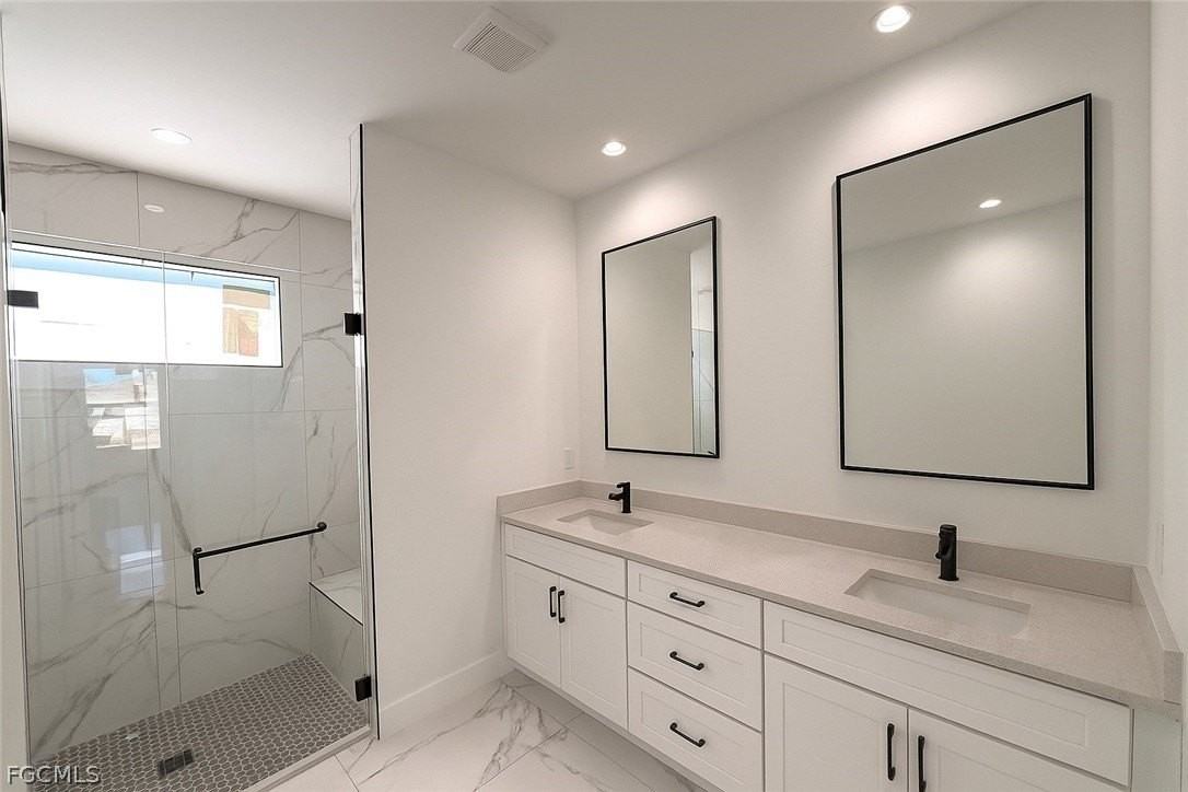 3400 69th St W - Photo 6 of 11